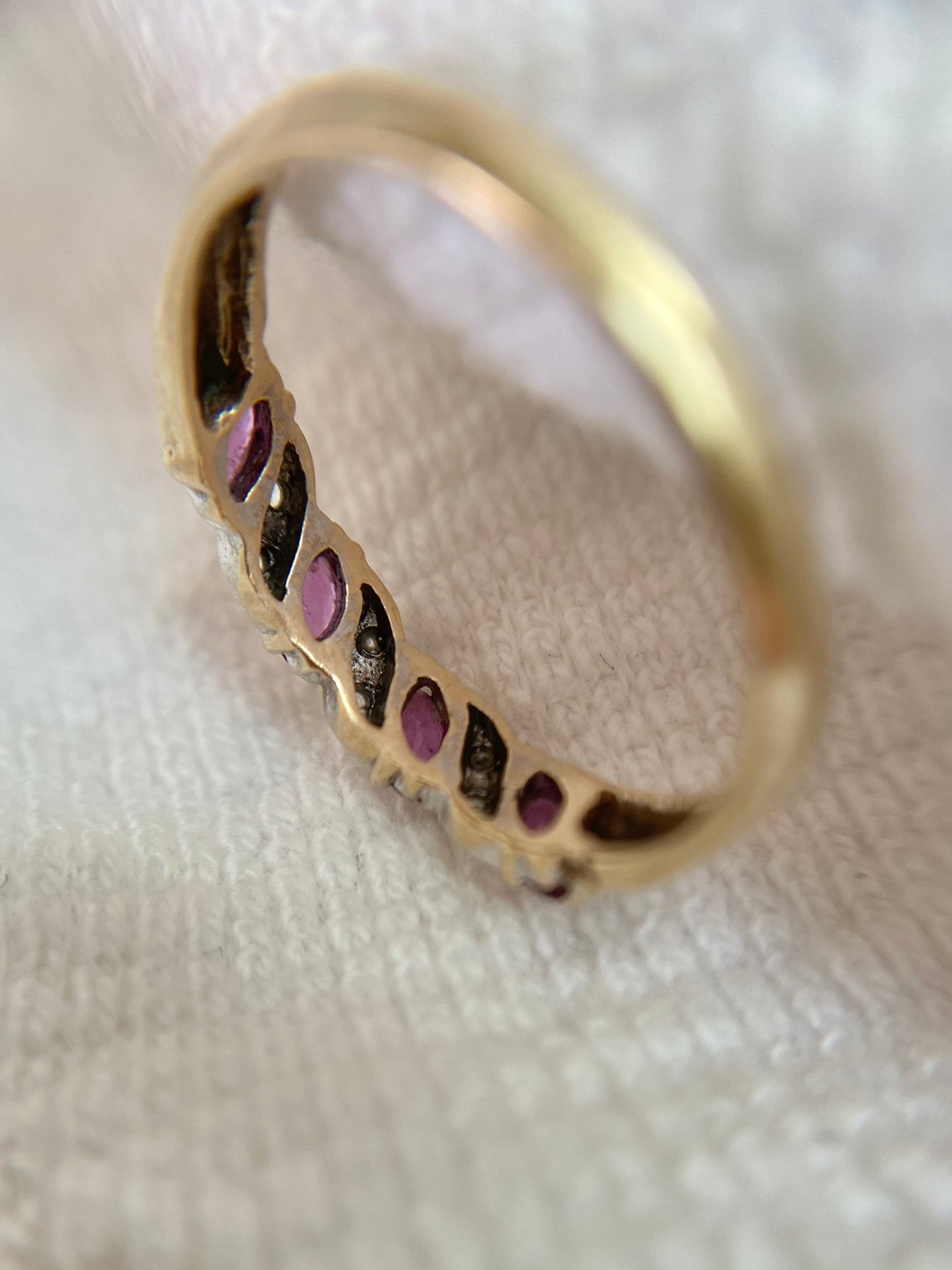 Vintage 9ct Gold Topaz + Diamond Ring