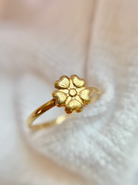 Preloved 18ct Gold Flower Ring