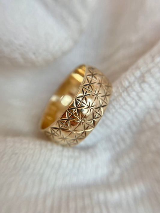 Vintage 9ct Gold Starry Band