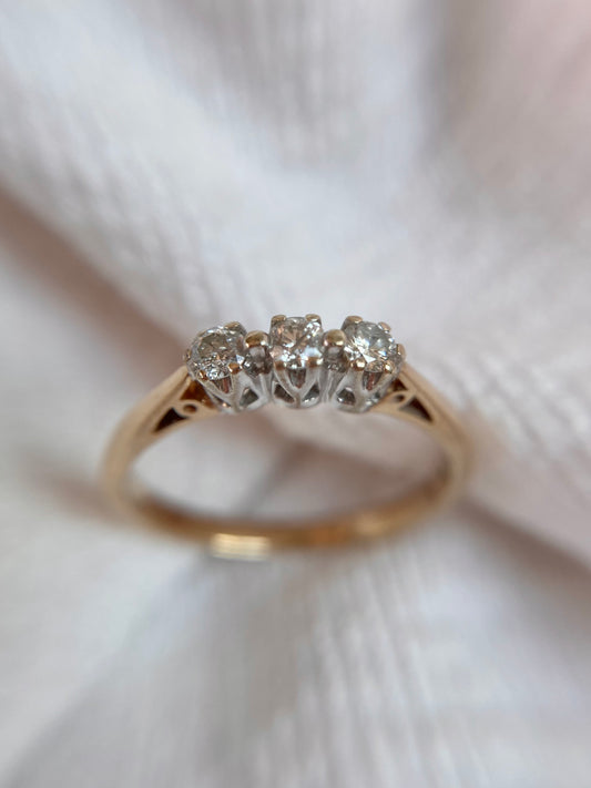Vintage 9ct Gold Diamond Trilogy Ring