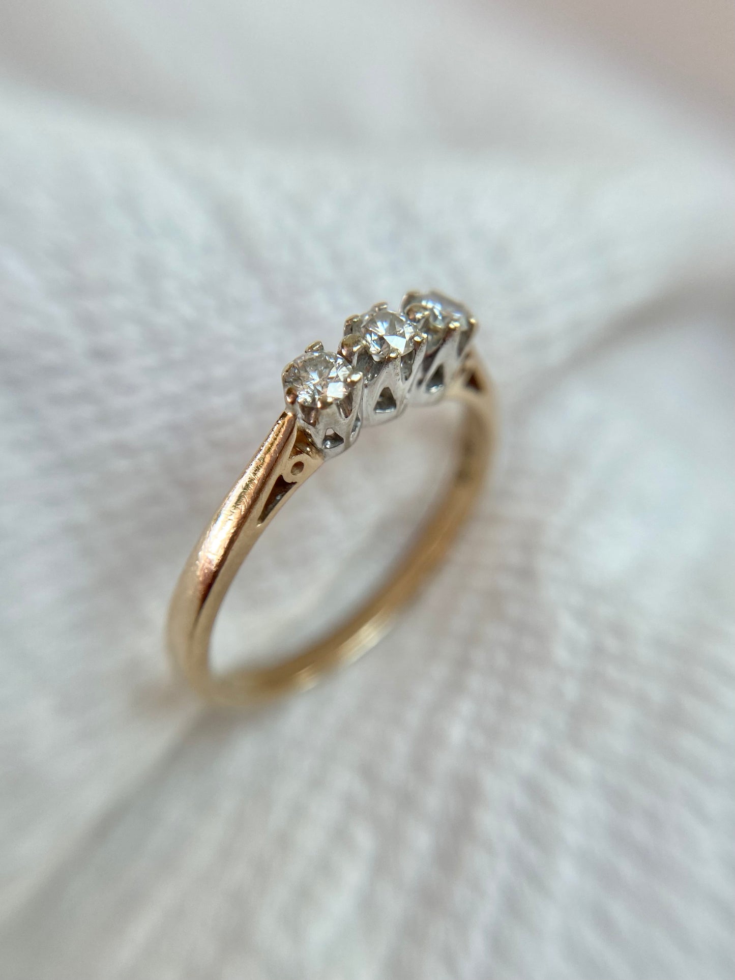 Vintage 9ct Gold Diamond Trilogy Ring