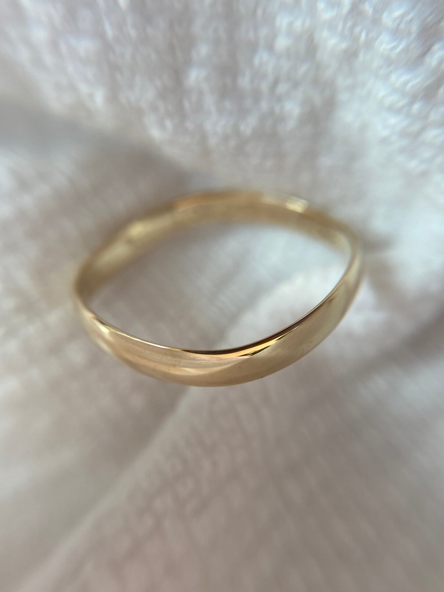 Vintage 9ct Gold Wavy Band
