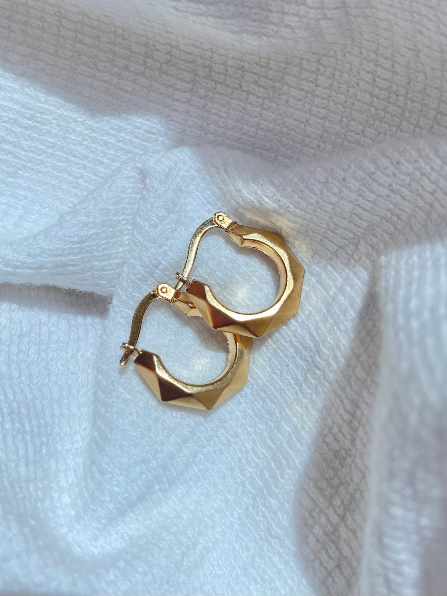 Preloved 9ct Gold Faceted Hoop Earrings