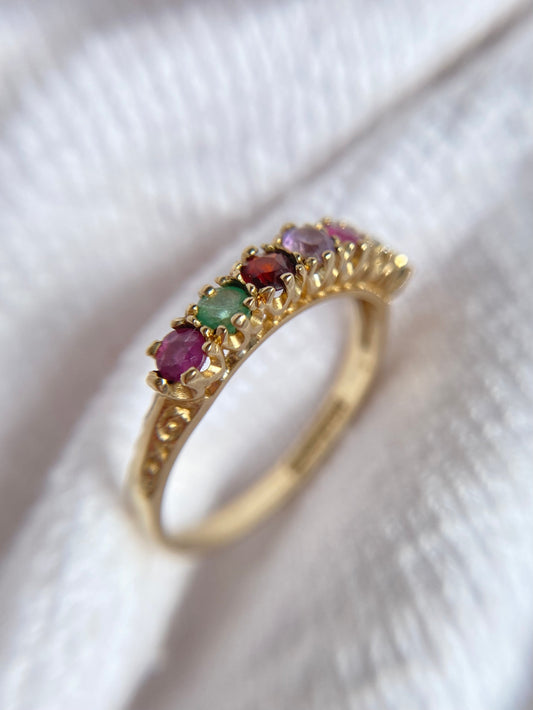 Vintage 9ct Gold REGARDS Ring