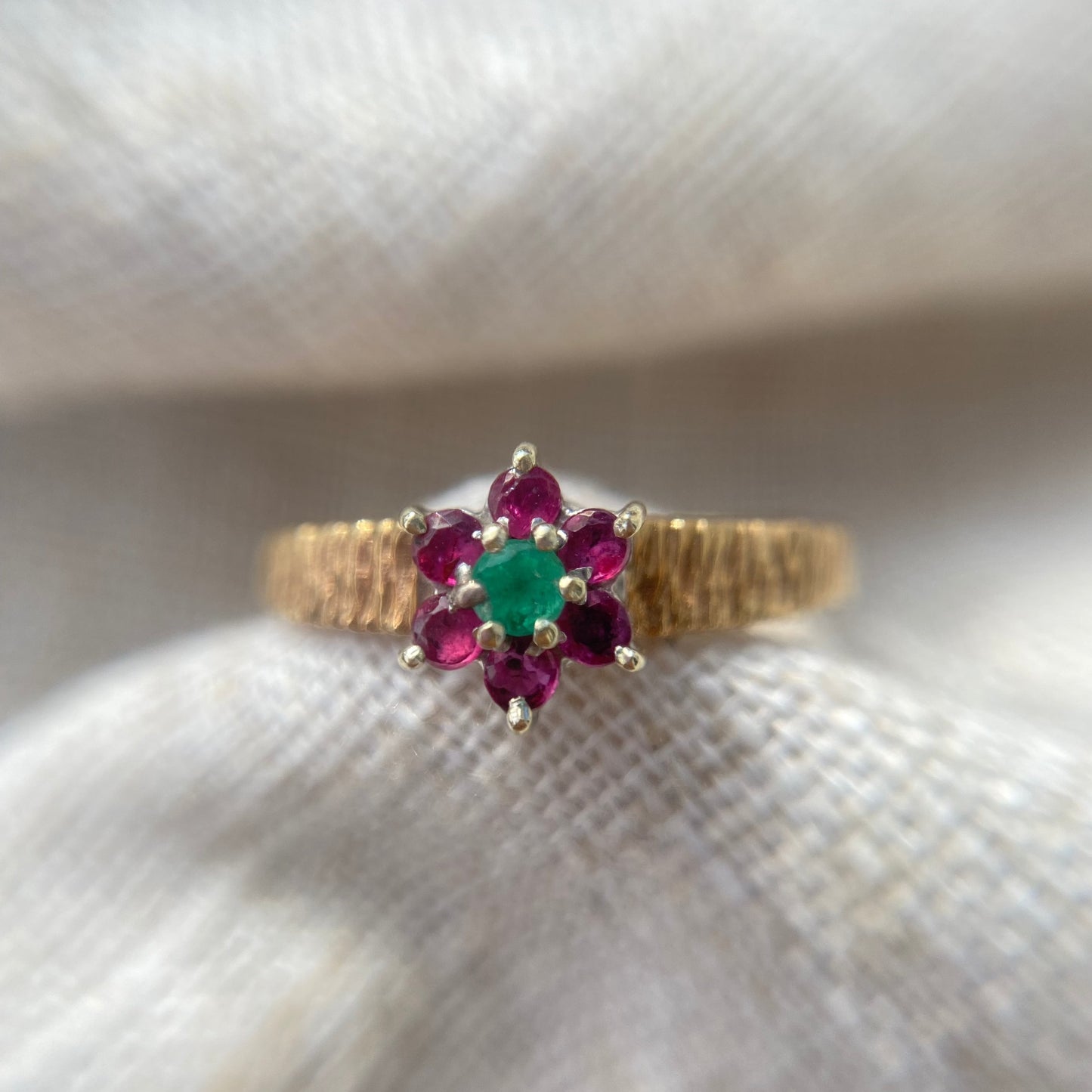 Vintage 9ct Gold Ruby & Emerald Ring