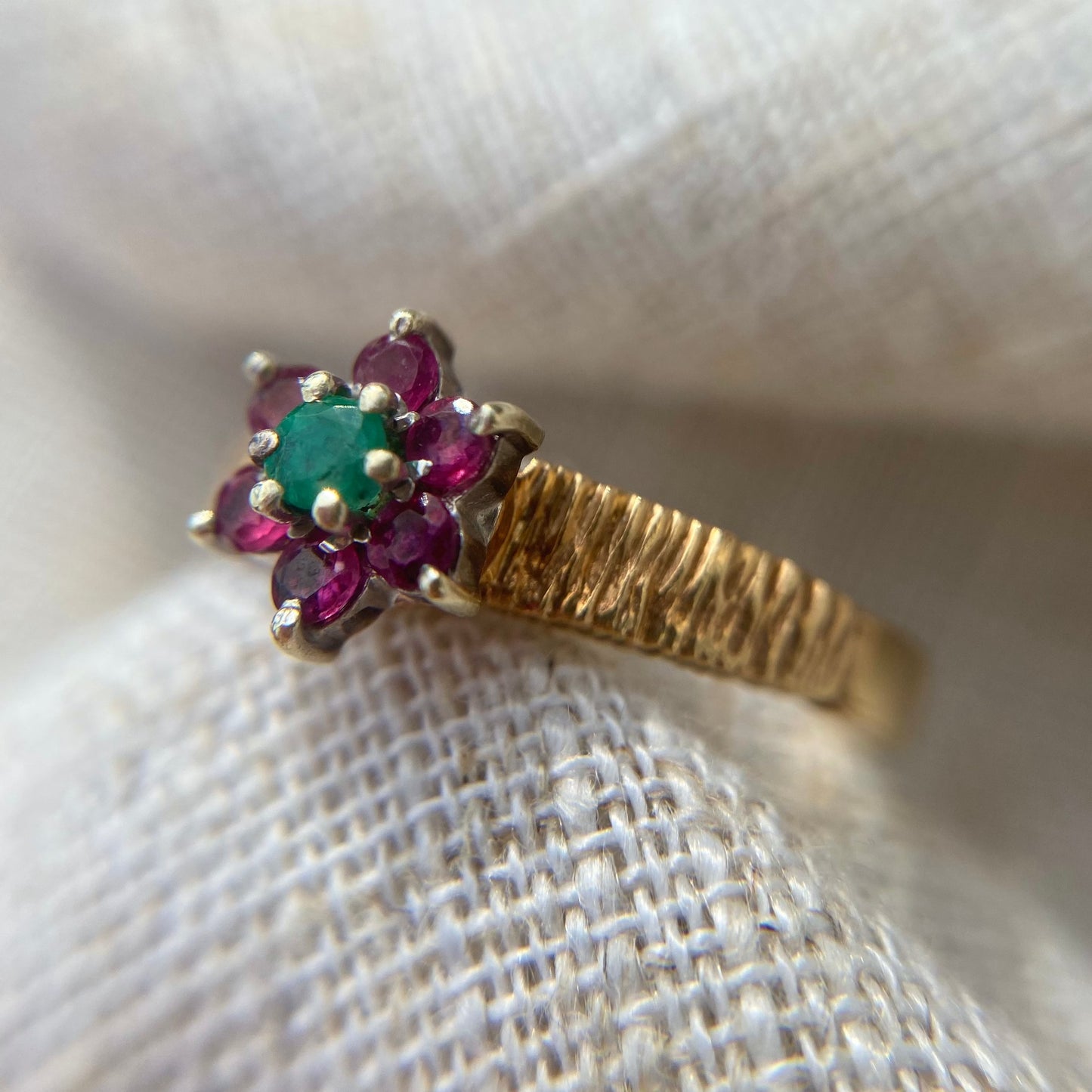 Vintage 9ct Gold Ruby & Emerald Ring