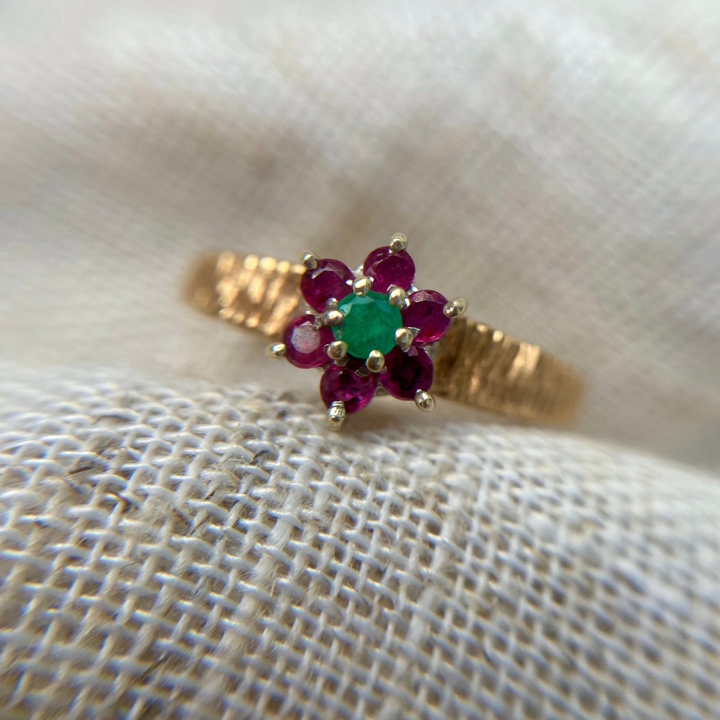 Vintage 9ct Gold Ruby & Emerald Ring