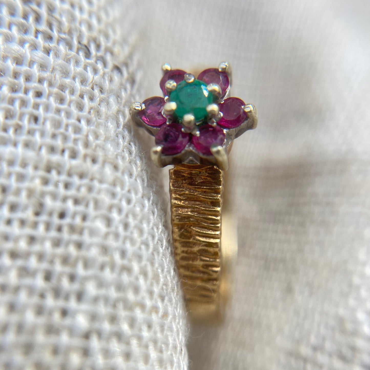 Vintage 9ct Gold Ruby & Emerald Ring