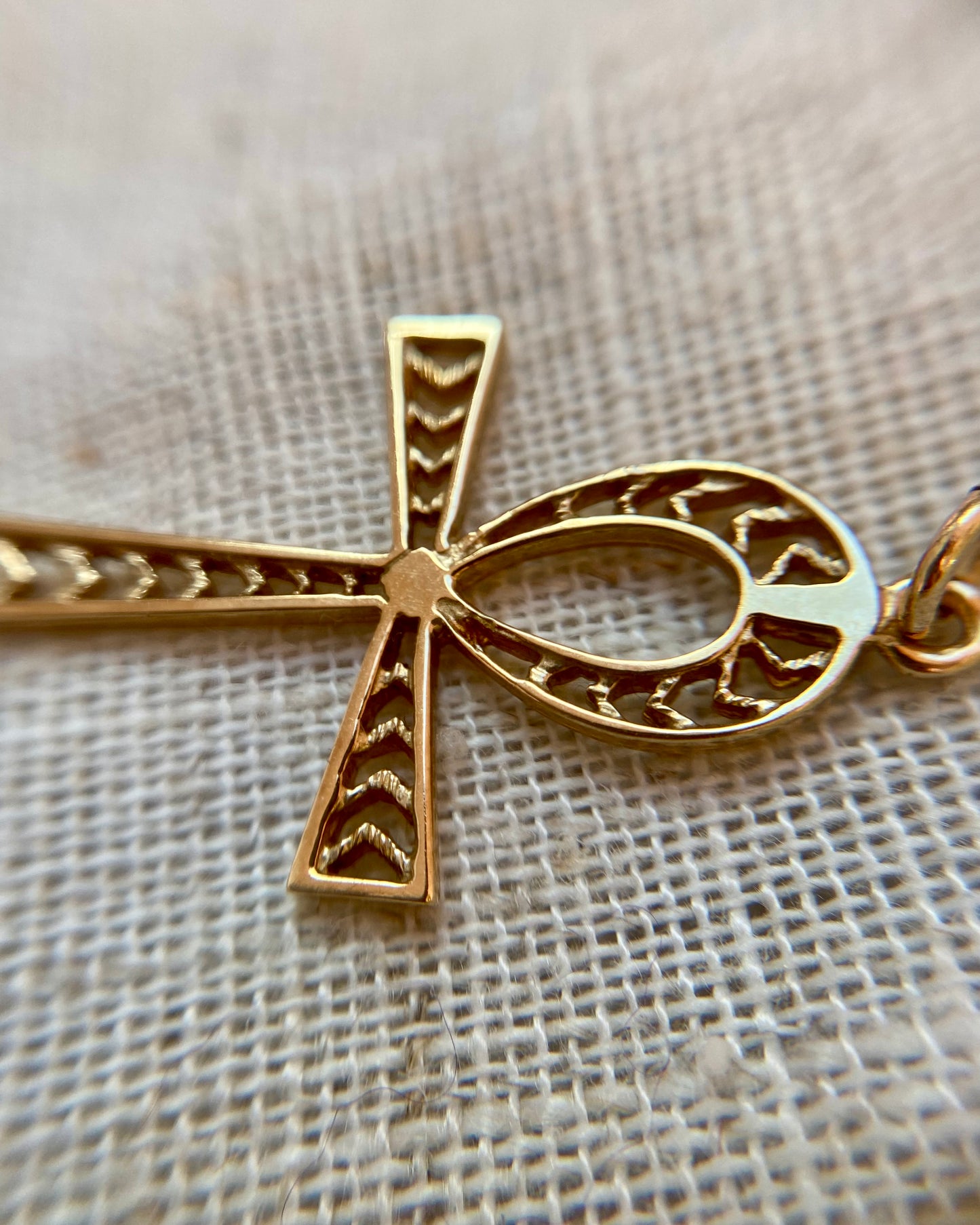 Vintage 9ct Gold Ankh Pendant