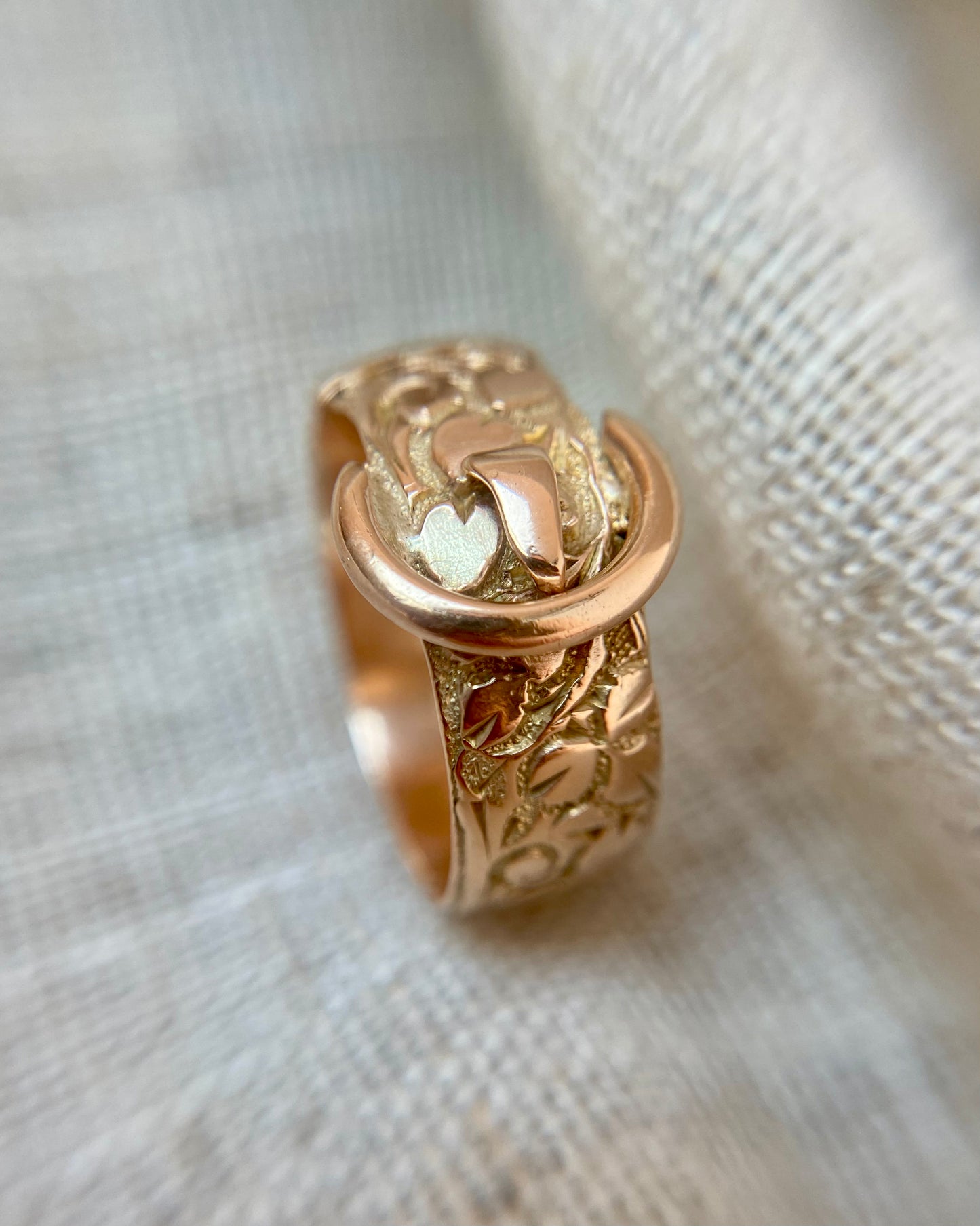 Antique 9ct Gold Ivy Buckle Ring