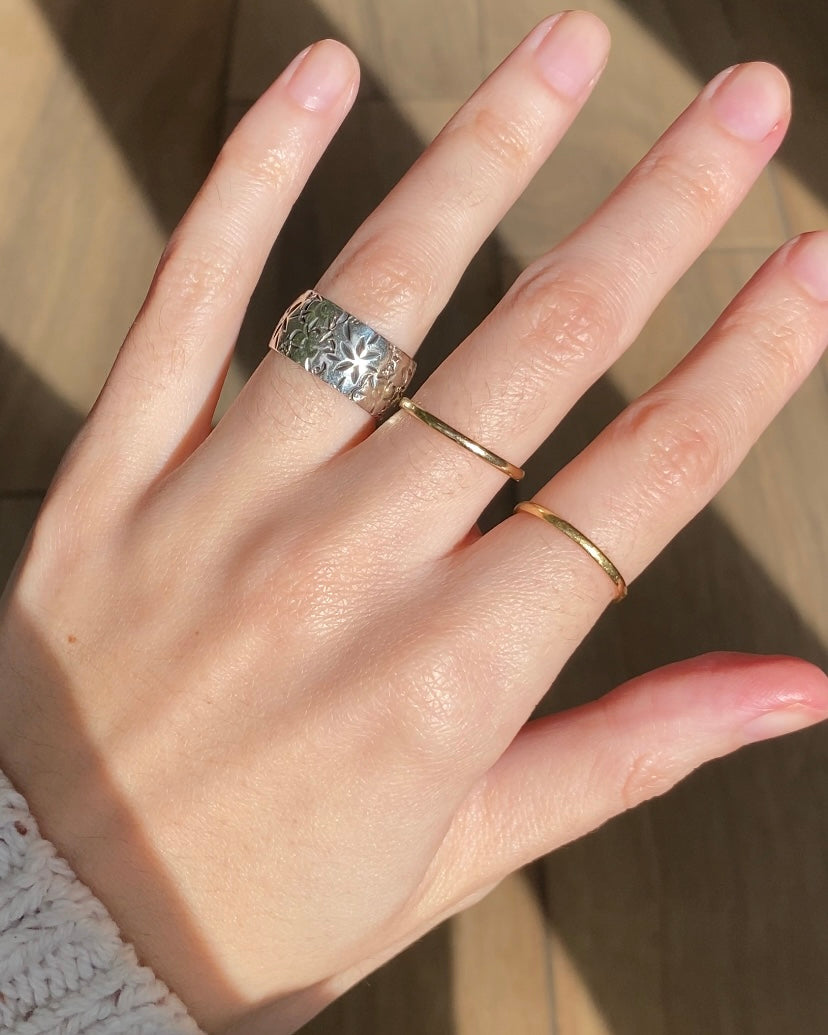 Vintage Silver Floral Cigar Band