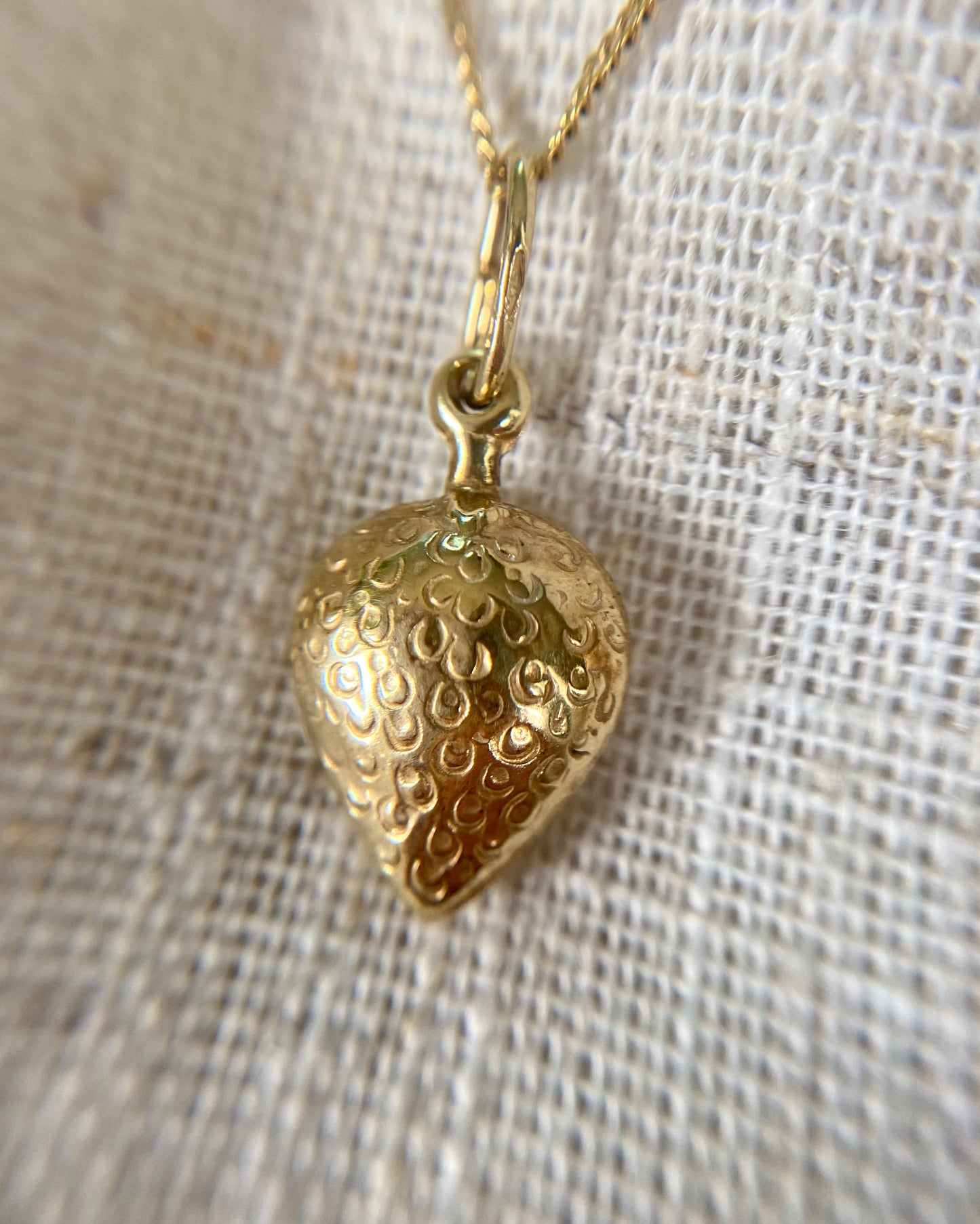 Vintage 9ct Gold Strawberry Pendant and Chain