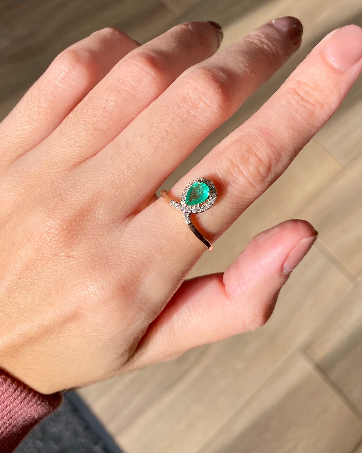 Preloved 10k Gold Emerald Drop & White Gem Ring