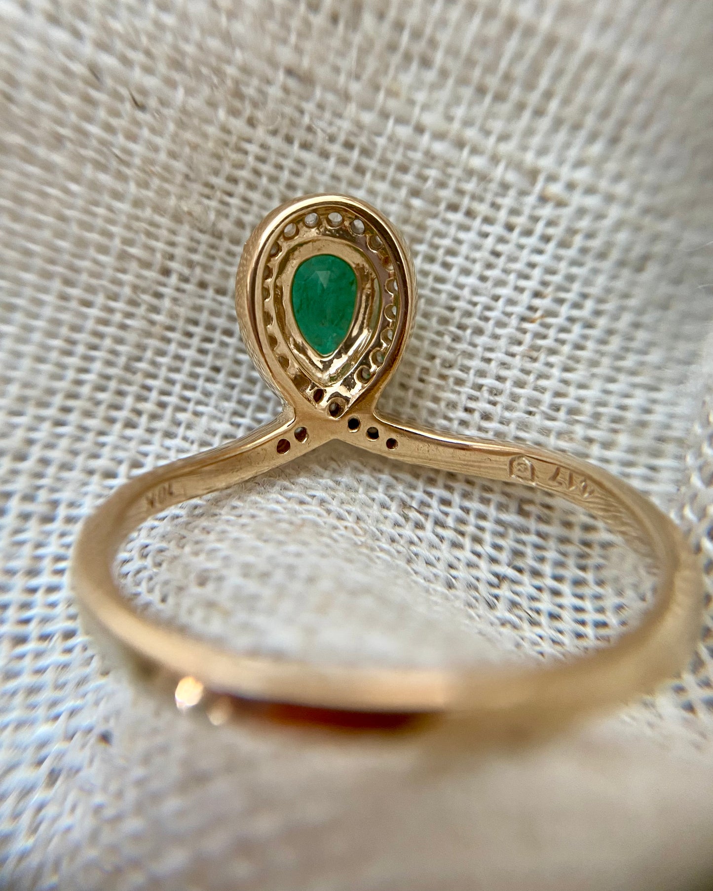 Preloved 10k Gold Emerald Drop & White Gem Ring