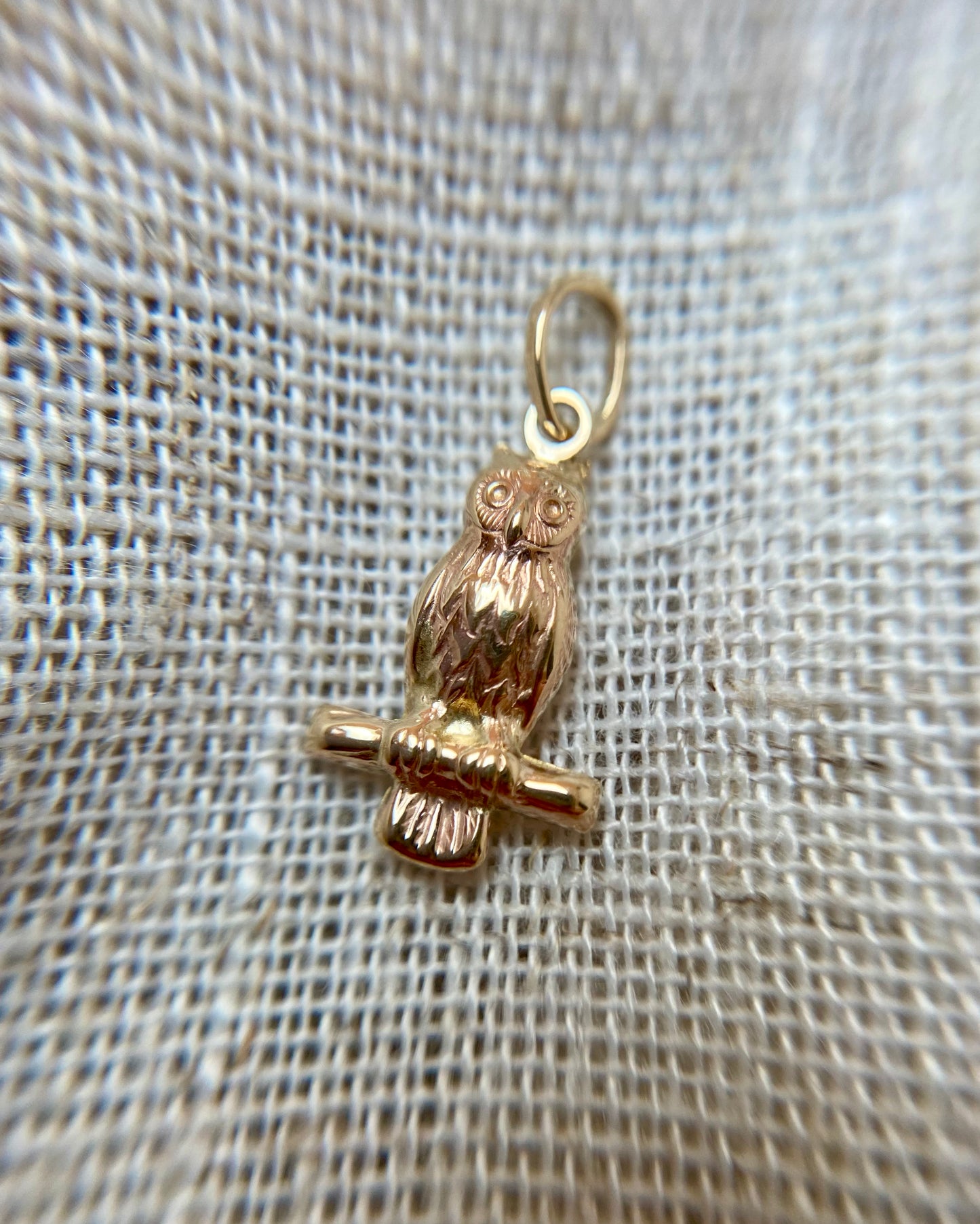 Preloved 9ct Gold Owl Pendant