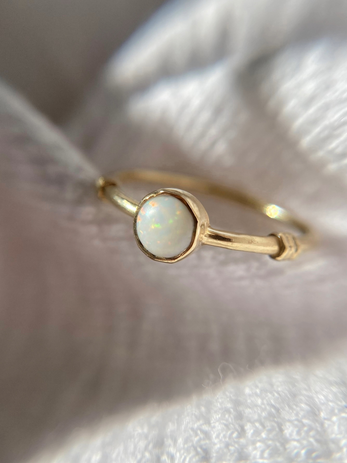 Vintage 9ct Gold Dainty Opal Ring